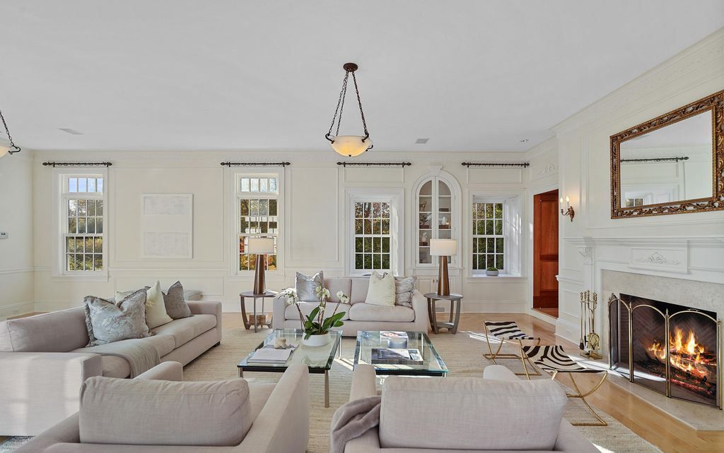 Southern Splendor Estate A Sunlit Haven of Luxury Privacy and Elegance in Connecticut Priced at 9.75 Million 10