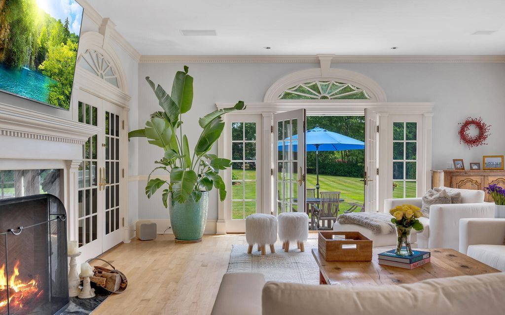 Southern Splendor Estate A Sunlit Haven of Luxury Privacy and Elegance in Connecticut Priced at 9.75 Million 23