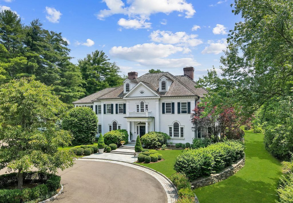 Southern Splendor Estate A Sunlit Haven of Luxury Privacy and Elegance in Connecticut Priced at 9.75 Million 44