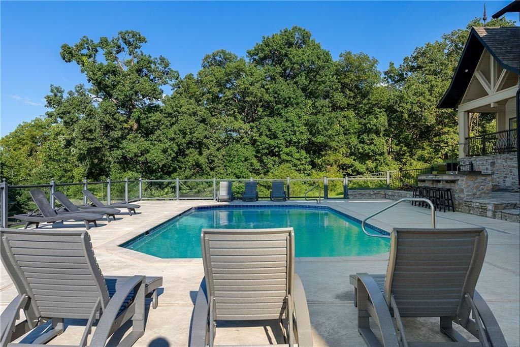 Stone Mansion Iconic Lakefront Retreat on the Beautiful Lake of the Ozarks Missouri Offered at 7.8 Million 36