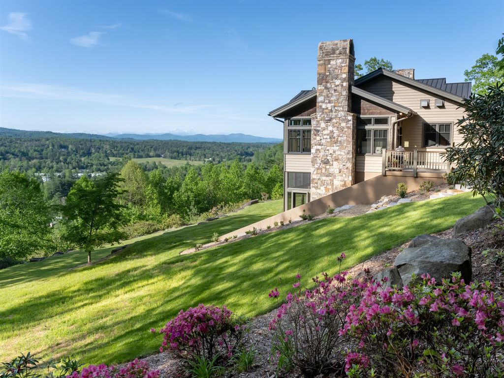 Stonewood Farm A Serene Retreat with Breathtaking Views in North Carolina Offered at 6495 Million 4