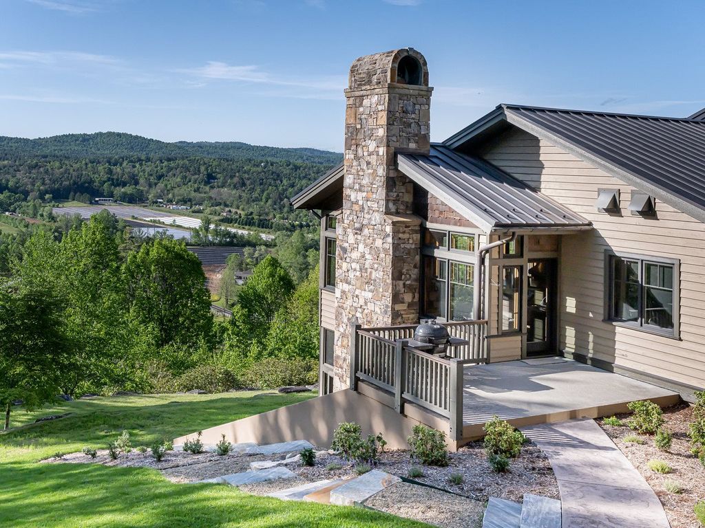 Stonewood Farm A Serene Retreat with Breathtaking Views in North Carolina Offered at 6495 Million 5
