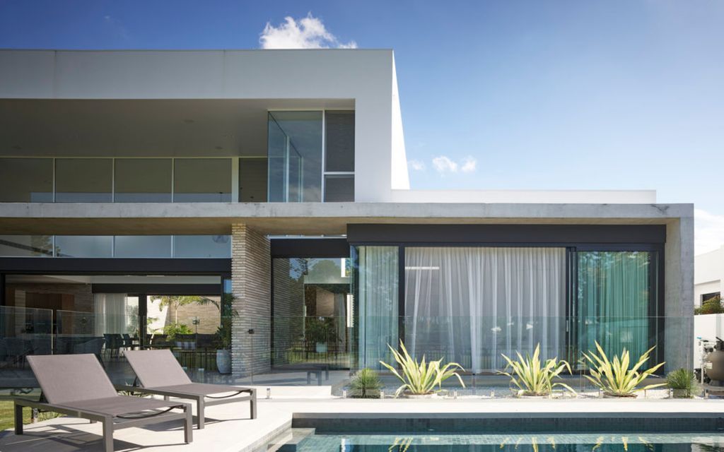 Stratum House, Marvel of Layered Elegance by Joe Adsett Architects 4 Stratum House, Marvel of Layered Elegance by Joe Adsett Architects