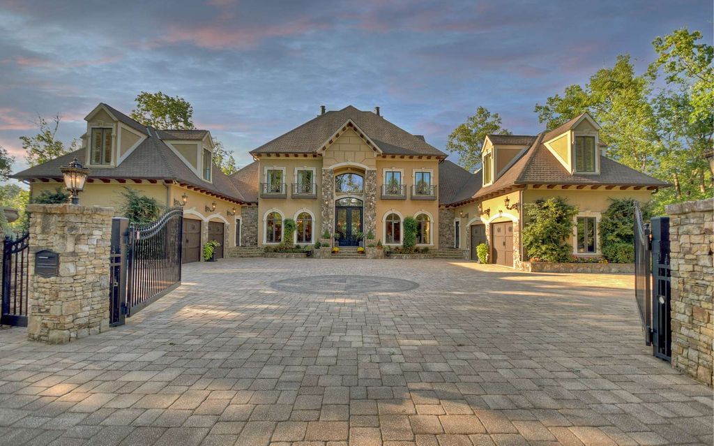 Sumptuous Lakefront Estate Exemplifying Elegance on Lake Blue Ridge Georgia Listed at 9.5 Million 10