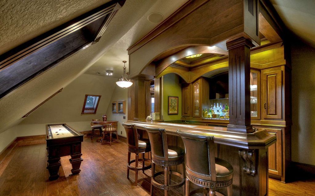 Sumptuous Lakefront Estate Exemplifying Elegance on Lake Blue Ridge Georgia Listed at 9.5 Million 15