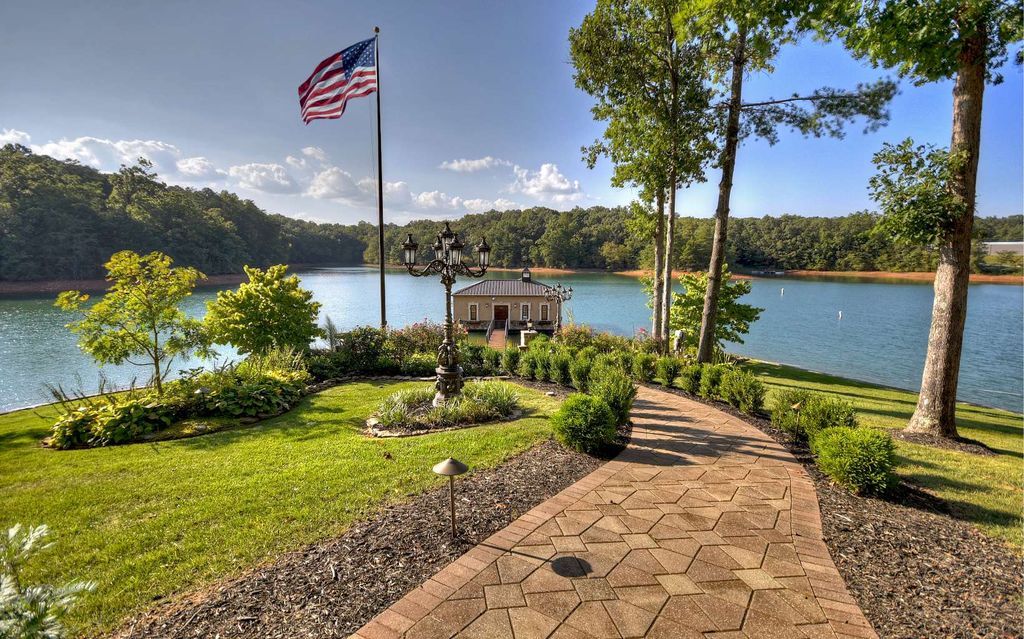 Sumptuous Lakefront Estate Exemplifying Elegance on Lake Blue Ridge Georgia Listed at 9.5 Million 34