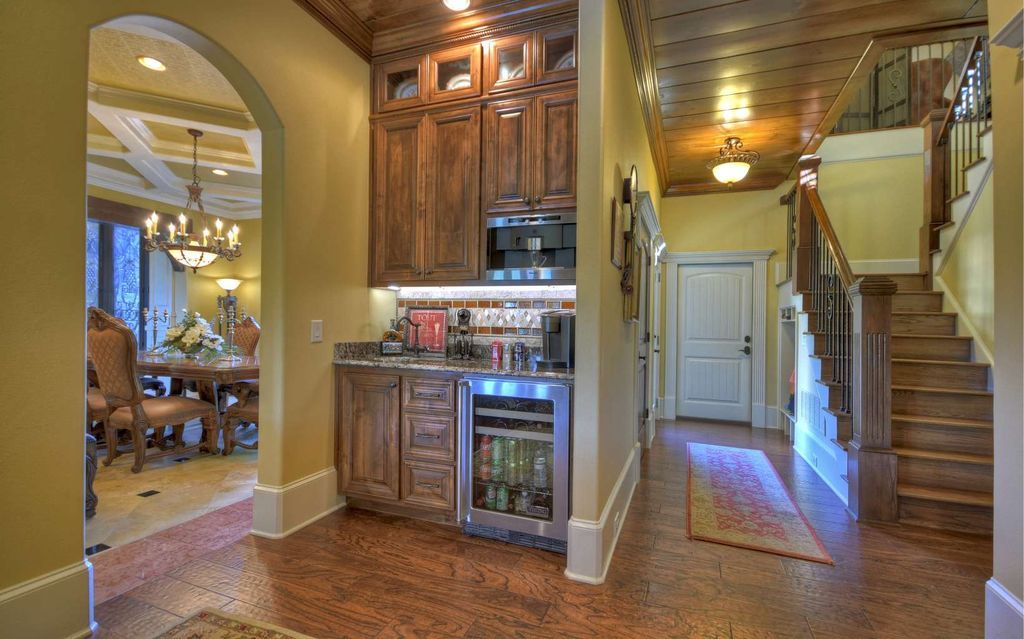 Sumptuous Lakefront Estate Exemplifying Elegance on Lake Blue Ridge Georgia Listed at 9.5 Million 37