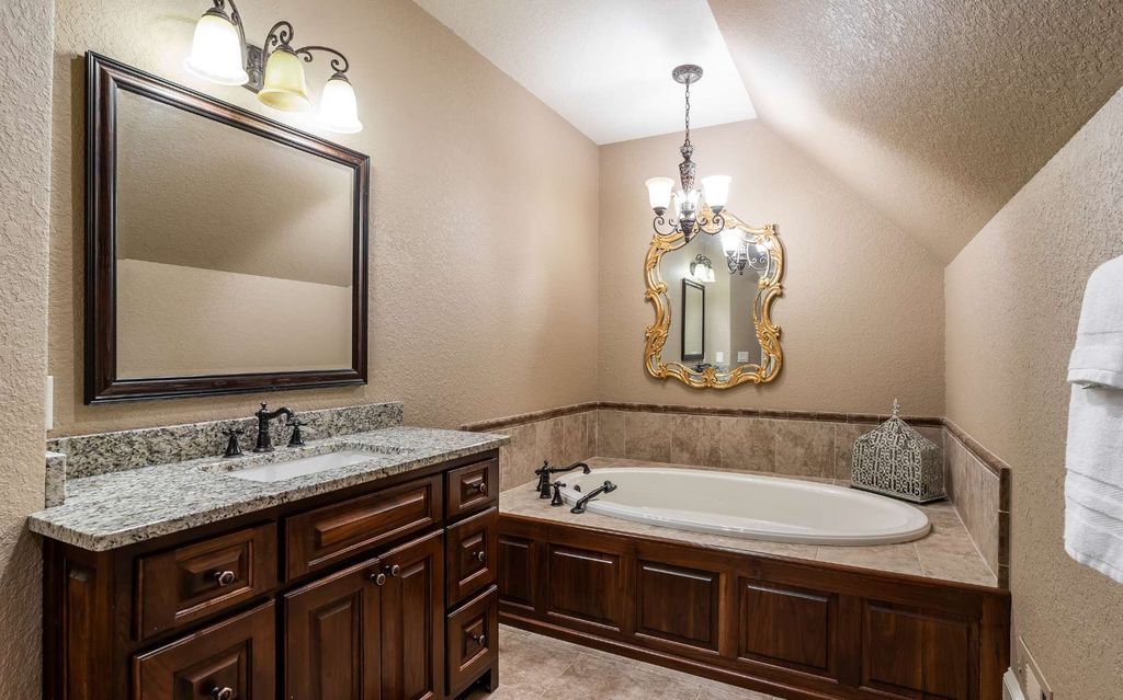 Sumptuous Lakefront Estate Exemplifying Elegance on Lake Blue Ridge Georgia Listed at 9.5 Million 47