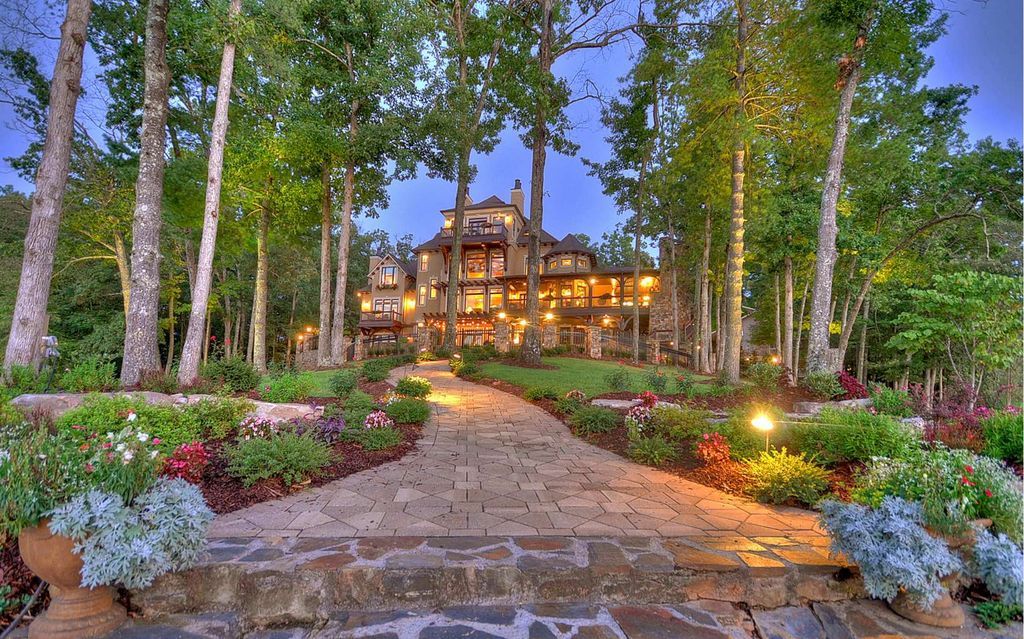 Sumptuous Lakefront Estate Exemplifying Elegance on Lake Blue Ridge Georgia Listed at 9.5 Million 7