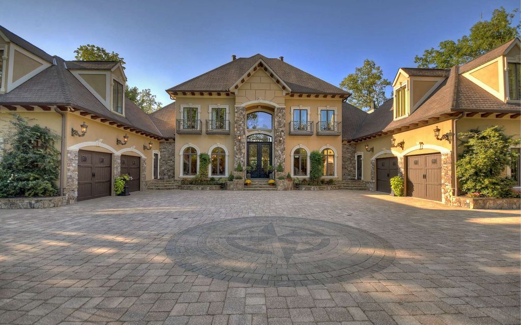 Sumptuous Lakefront Estate Exemplifying Elegance on Lake Blue Ridge Georgia Listed at 9.5 Million 9