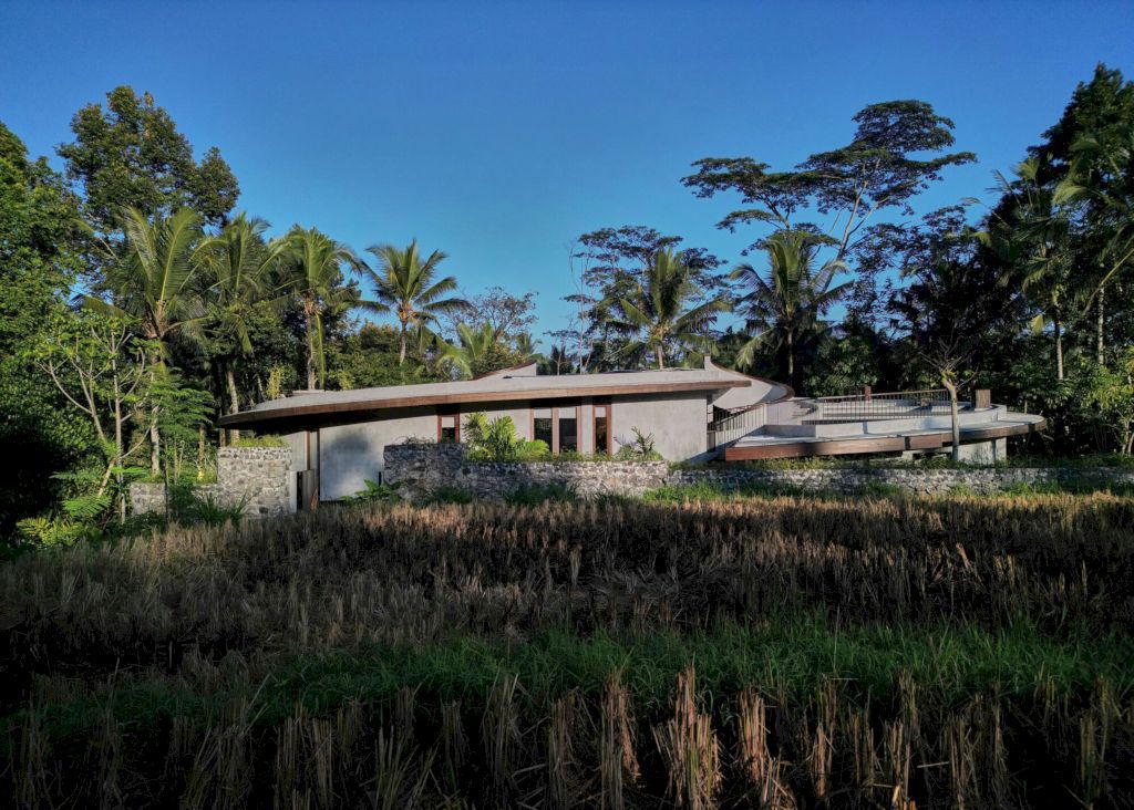 The Loop Residence, spiraled architectural Marvel in Bali by Alexis Dornier