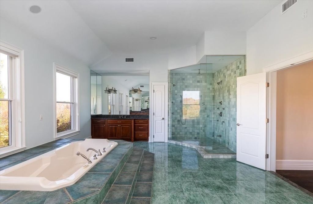 Unrivaled Equestrian Elegance Premier Estate in Mattituck New York Hits the Market for 9999995 12