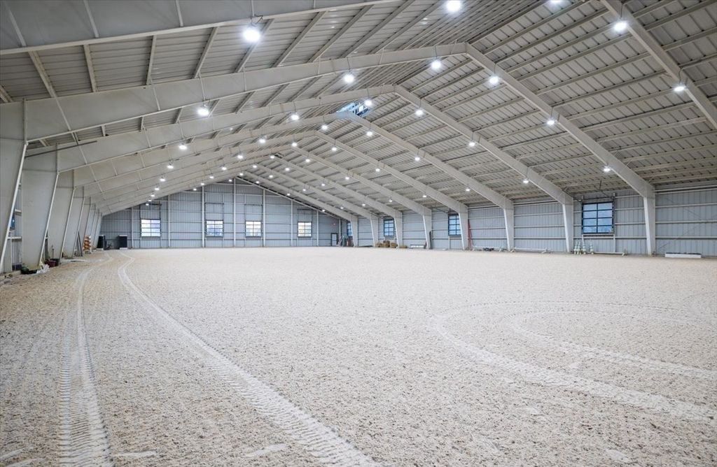 Unrivaled Equestrian Elegance Premier Estate in Mattituck New York Hits the Market for 9999995 23