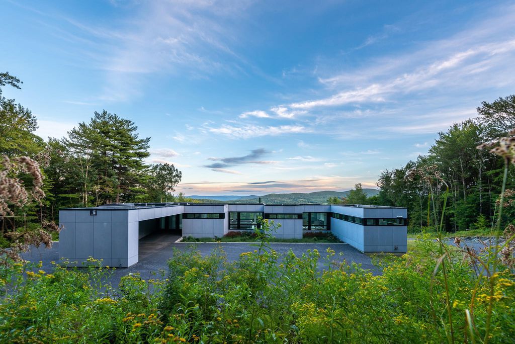 West Stockbridge residence, elegant modular by Resolution: 4 Architecture