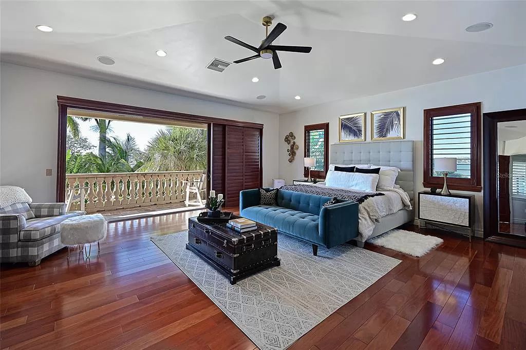 Nestled in the exclusive San Remo Estates of Sarasota, FL, 3544 San Remo Ter presents an extraordinary 8,006 square feet waterfront estate, a harmonious blend of historical charm and modern opulence.