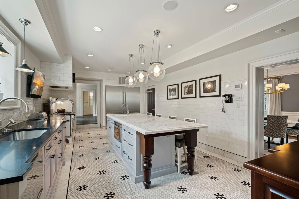 1947 Georgian Revival Masterpiece The Heavner Williams Home in North Carolina Listed at 2.49 Million 14