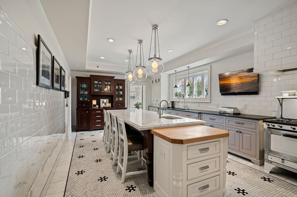 1947 Georgian Revival Masterpiece The Heavner Williams Home in North Carolina Listed at 2.49 Million 15