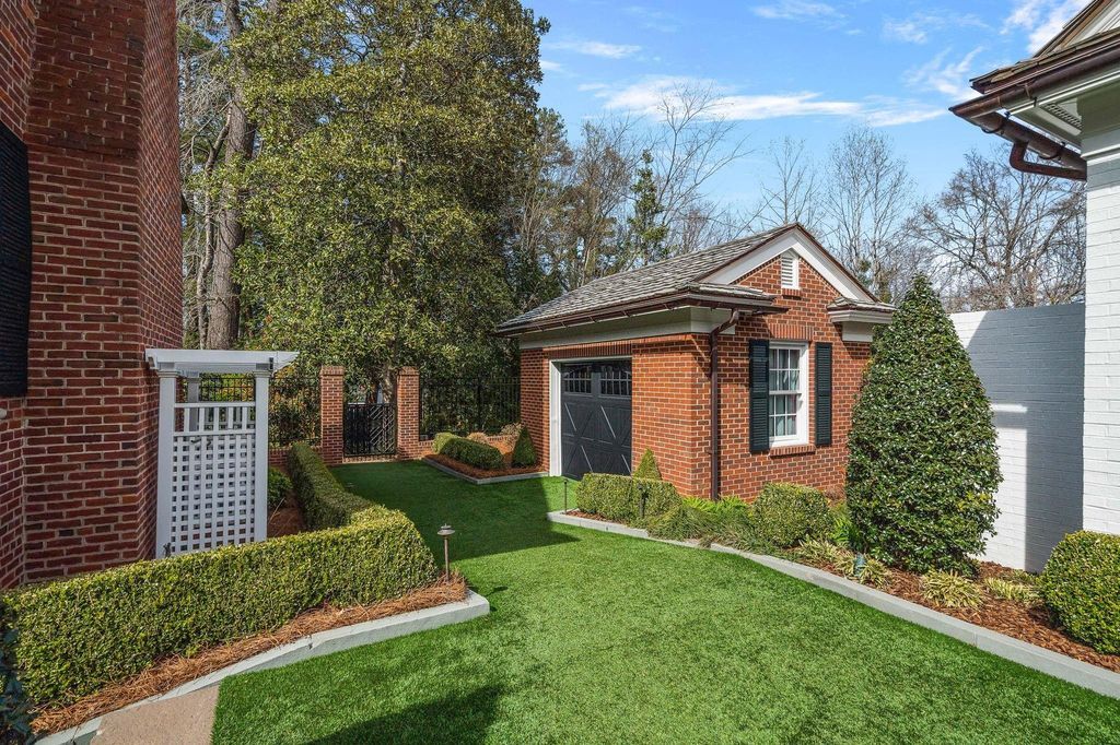 1947 Georgian Revival Masterpiece The Heavner Williams Home in North Carolina Listed at 2.49 Million 41