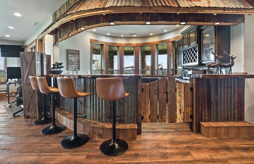 A Majestic Timber Framed Estate Offering Unobstructed Panoramic Views Priced at 5.75 Million 34