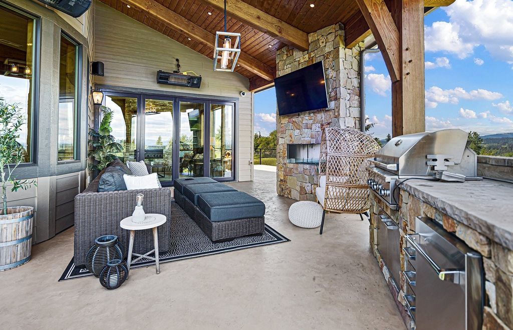 A Majestic Timber Framed Estate Offering Unobstructed Panoramic Views Priced at 5.75 Million 42