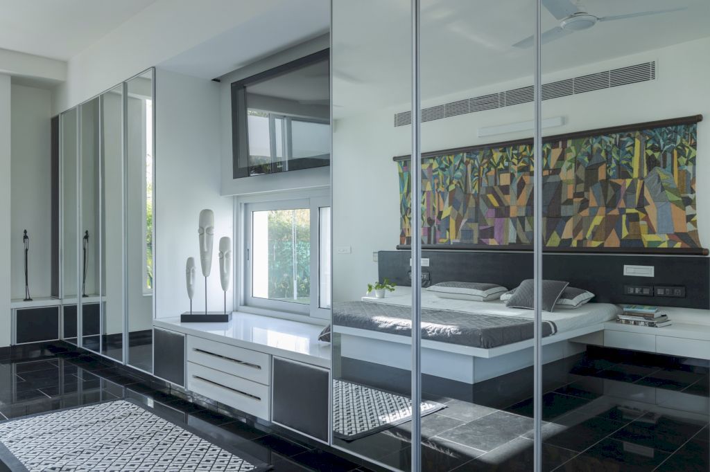 Aalloa Hills Residence, Net-Zero Oasis by INI Design Studio