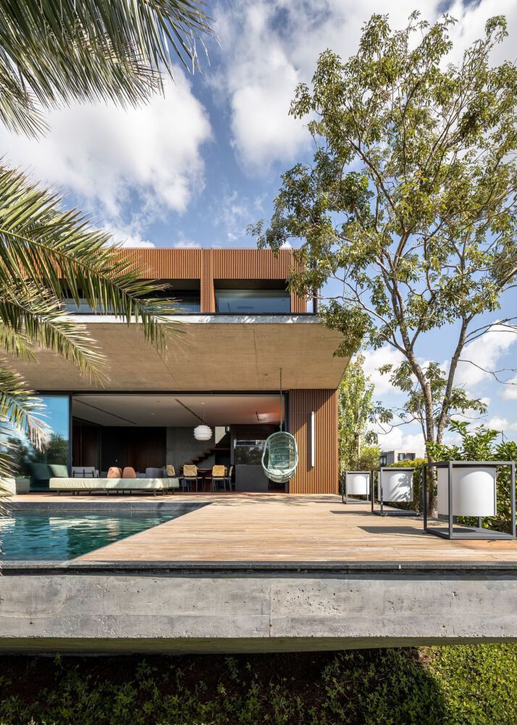 Água house, waterfront gem by Stemmer Rodrigues Architecture
