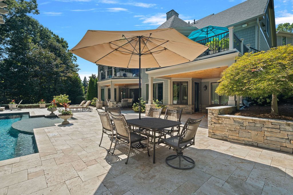 Artisan Custom Homes Creates a Stately Residence in North Carolina Priced at 2.295 Million 12
