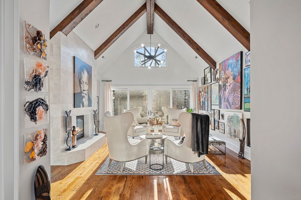 Artisan Custom Homes Creates a Stately Residence in North Carolina Priced at 2.295 Million 21
