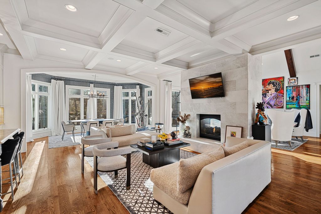 Artisan Custom Homes Creates a Stately Residence in North Carolina Priced at 2.295 Million 27
