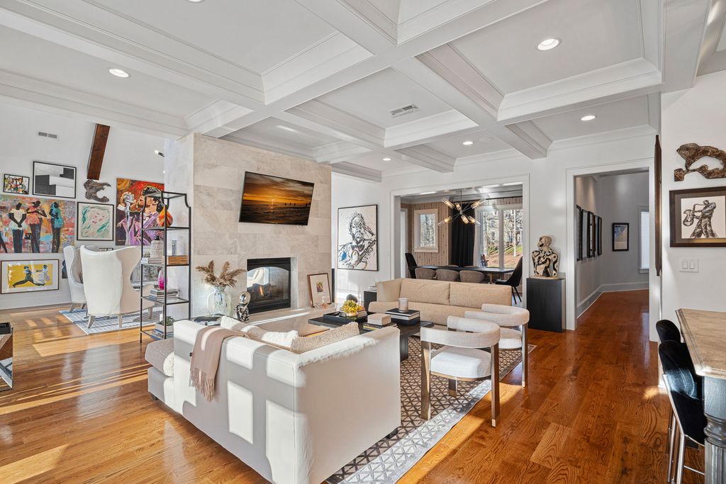 Artisan Custom Homes Creates a Stately Residence in North Carolina Priced at 2.295 Million 28