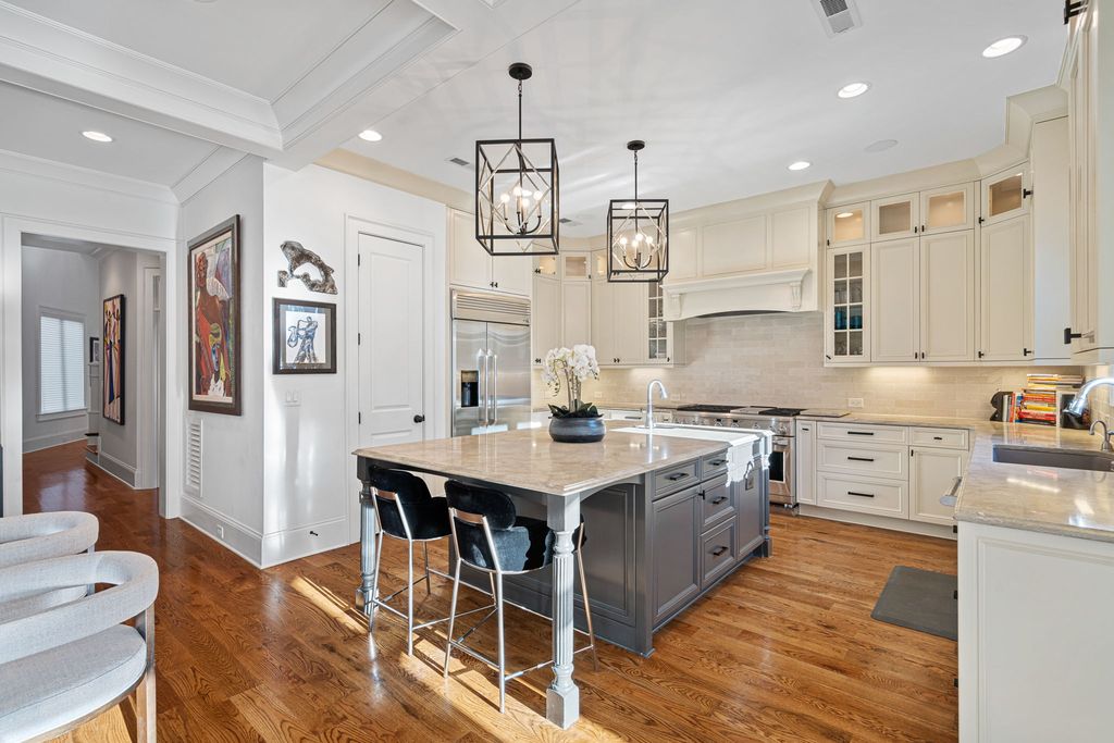 Artisan Custom Homes Creates a Stately Residence in North Carolina Priced at 2.295 Million 33