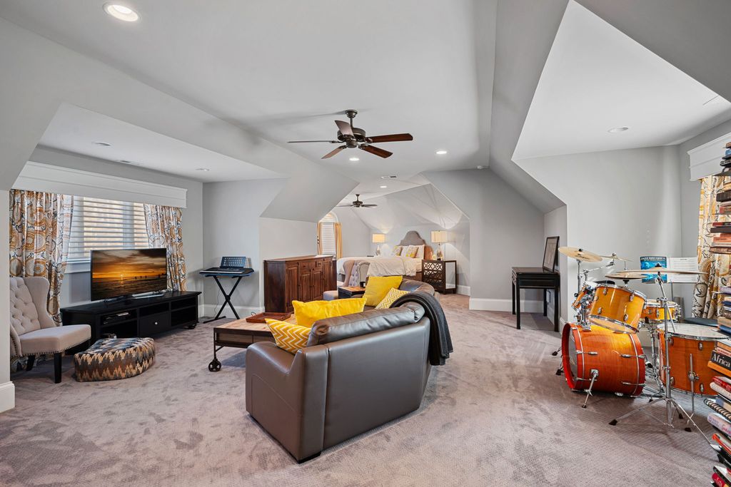 Artisan Custom Homes Creates a Stately Residence in North Carolina Priced at 2.295 Million 41