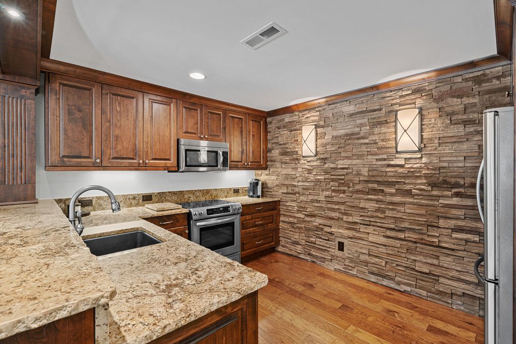 Artisan Custom Homes Creates a Stately Residence in North Carolina Priced at 2.295 Million 52