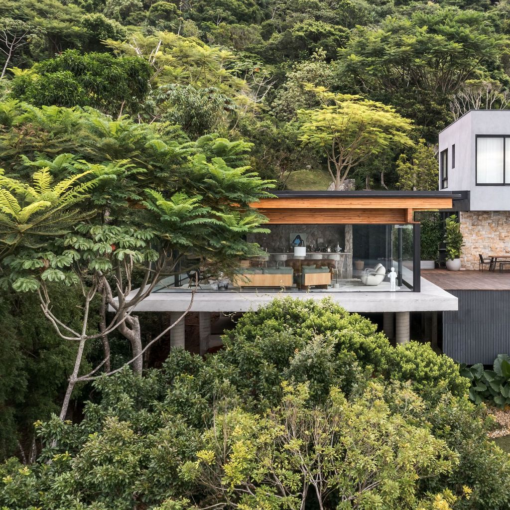 Casa FB, A Tranquil Annex Inspired by Vineyard Elegance