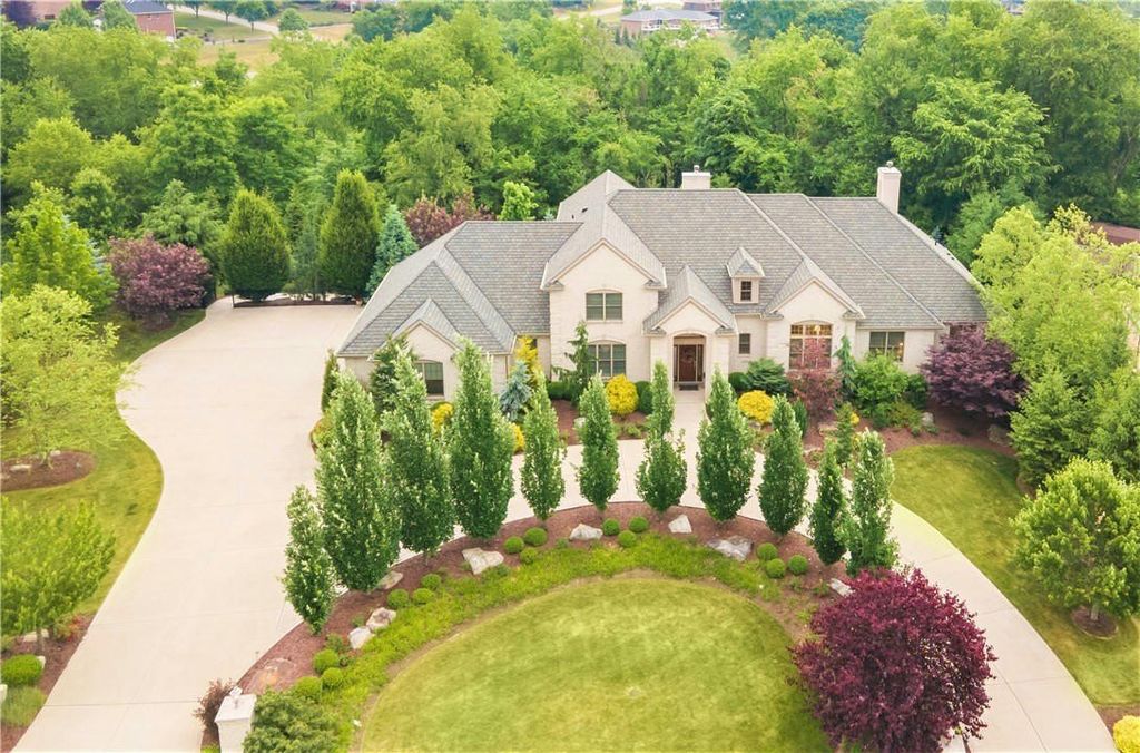 Costa Homebuilders Extraordinary Residence with Lush Landscaping in Pennsylvania Listed at 2.295 Million 1