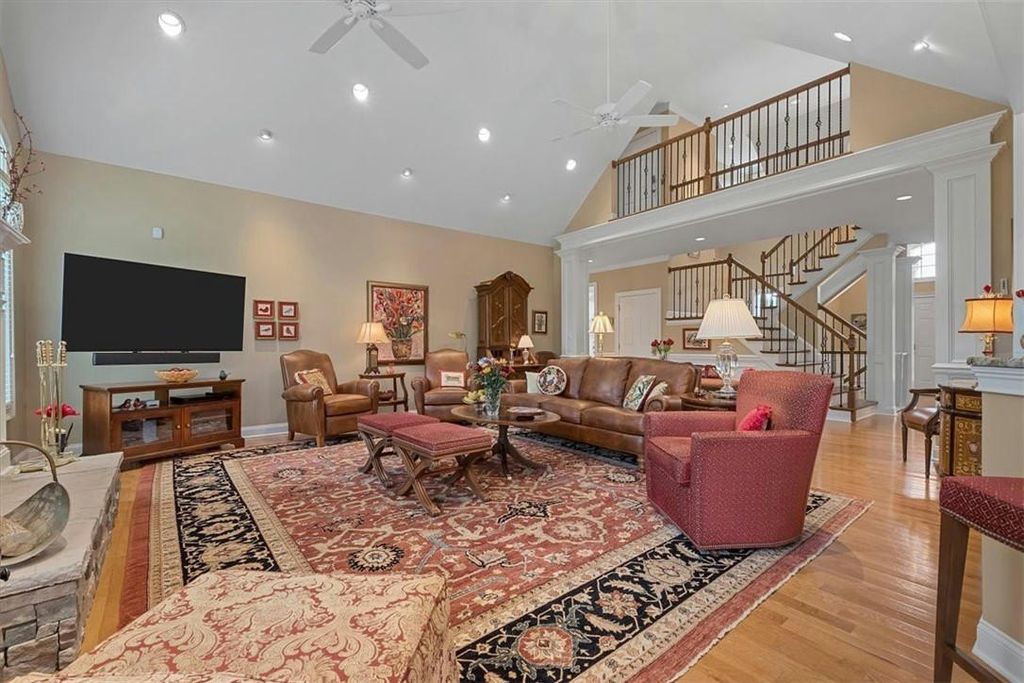 Costa Homebuilders Extraordinary Residence with Lush Landscaping in Pennsylvania Listed at 2.295 Million 17
