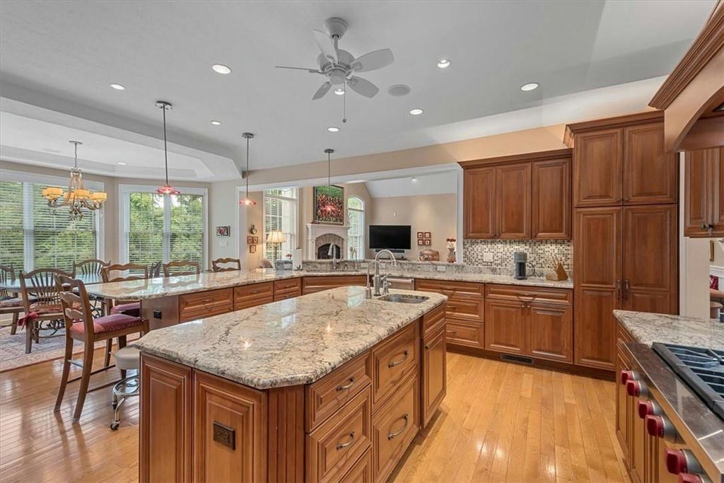 Costa Homebuilders Extraordinary Residence with Lush Landscaping in Pennsylvania Listed at 2.295 Million 20