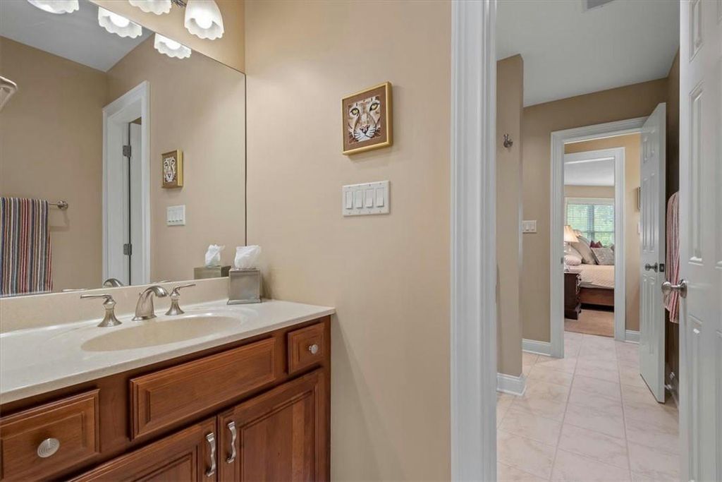 Costa Homebuilders Extraordinary Residence with Lush Landscaping in Pennsylvania Listed at 2.295 Million 47