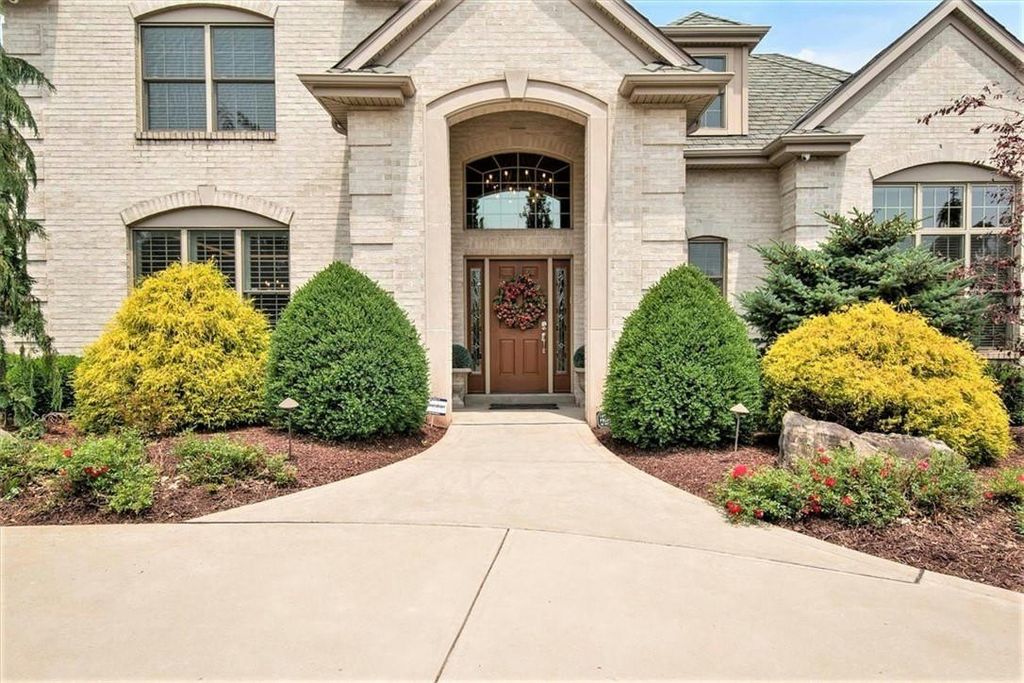 Costa Homebuilders Extraordinary Residence with Lush Landscaping in Pennsylvania Listed at 2.295 Million 6