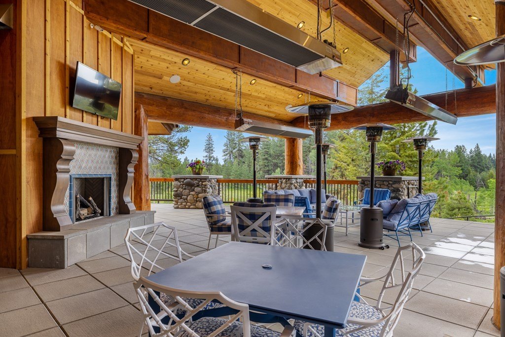 Exclusive 13.9 Million Mountain Retreat Offers Unrivaled Views and Unsurpassed Luxury in Idaho 11