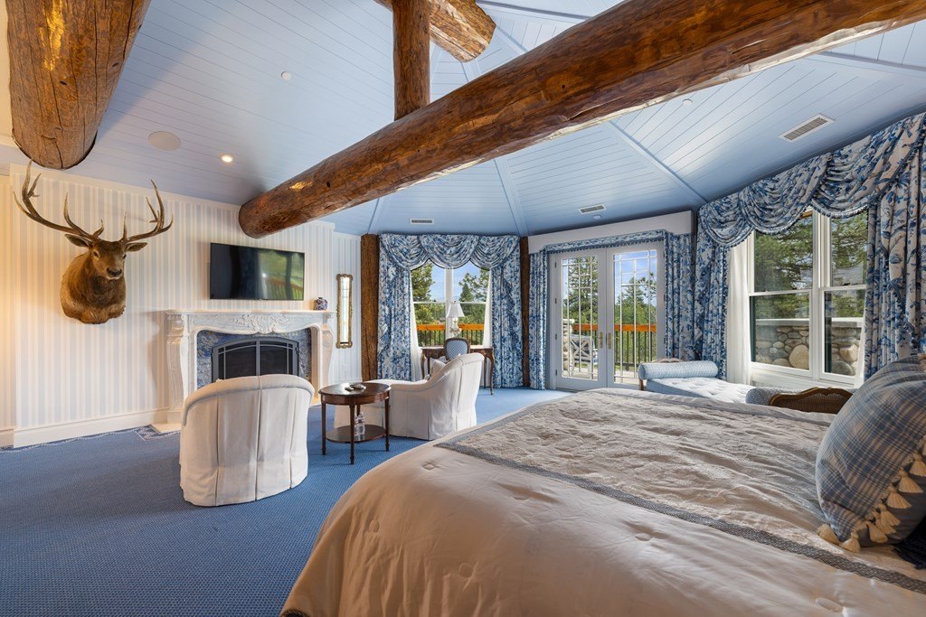 Exclusive 13.9 Million Mountain Retreat Offers Unrivaled Views and Unsurpassed Luxury in Idaho 26