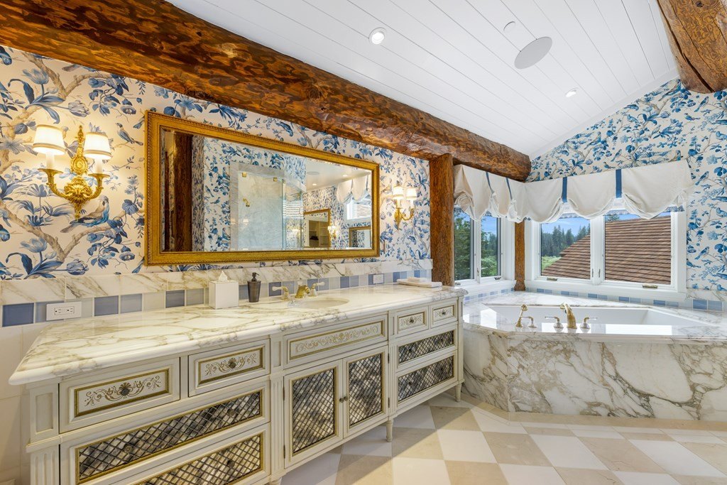 Exclusive 13.9 Million Mountain Retreat Offers Unrivaled Views and Unsurpassed Luxury in Idaho 28