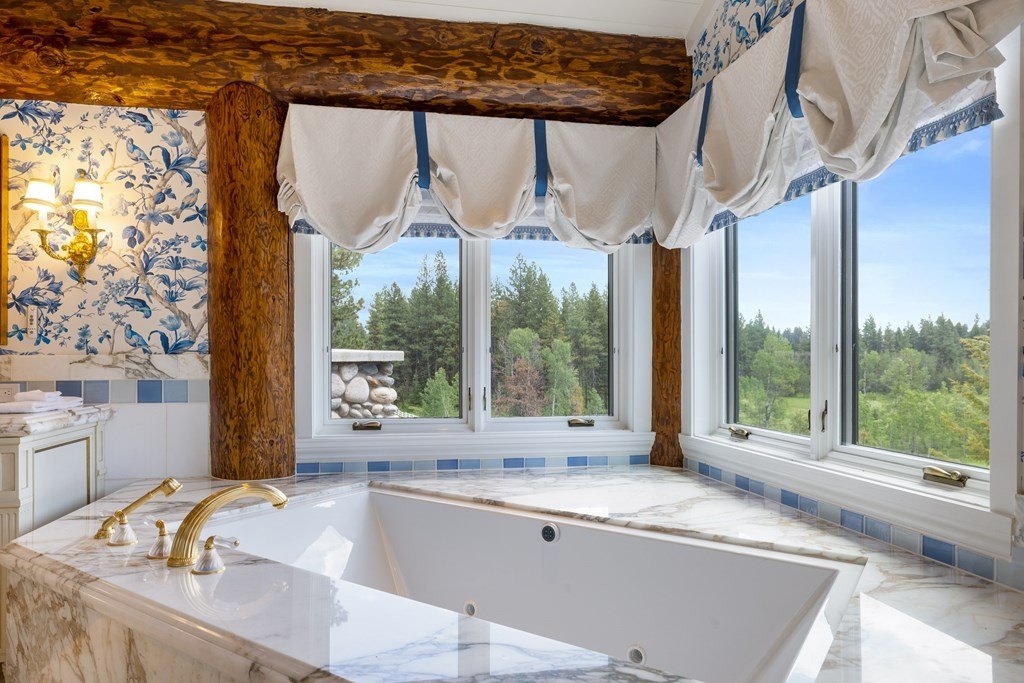 Exclusive 13.9 Million Mountain Retreat Offers Unrivaled Views and Unsurpassed Luxury in Idaho 29