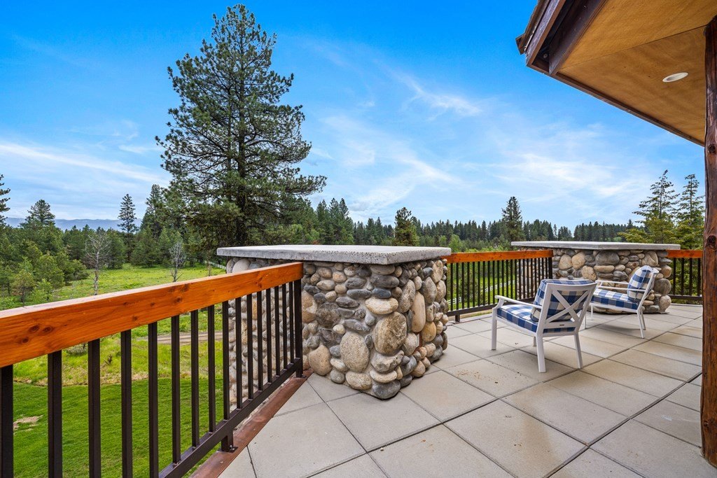 Exclusive 13.9 Million Mountain Retreat Offers Unrivaled Views and Unsurpassed Luxury in Idaho 30