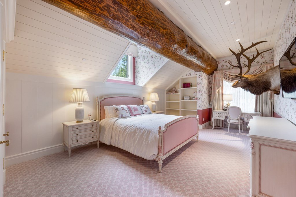 Exclusive 13.9 Million Mountain Retreat Offers Unrivaled Views and Unsurpassed Luxury in Idaho 33