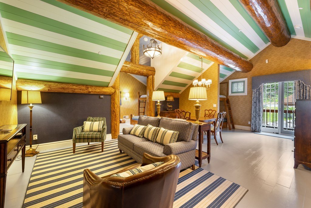 Exclusive 13.9 Million Mountain Retreat Offers Unrivaled Views and Unsurpassed Luxury in Idaho 37