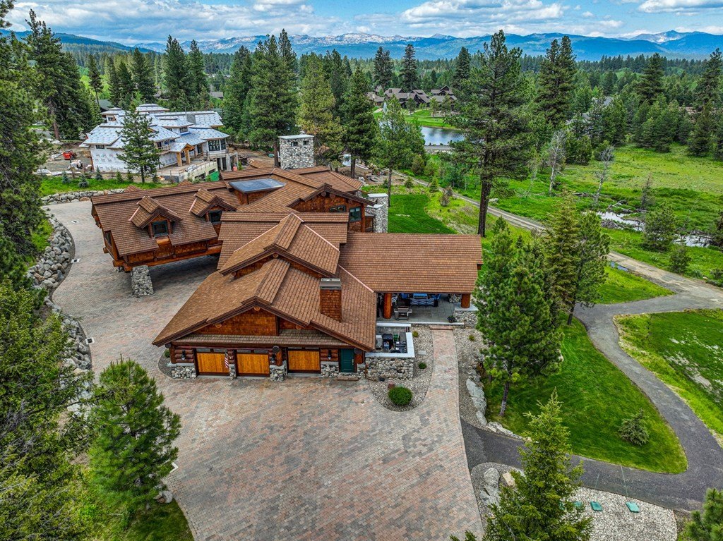 Exclusive 13.9 Million Mountain Retreat Offers Unrivaled Views and Unsurpassed Luxury in Idaho 4