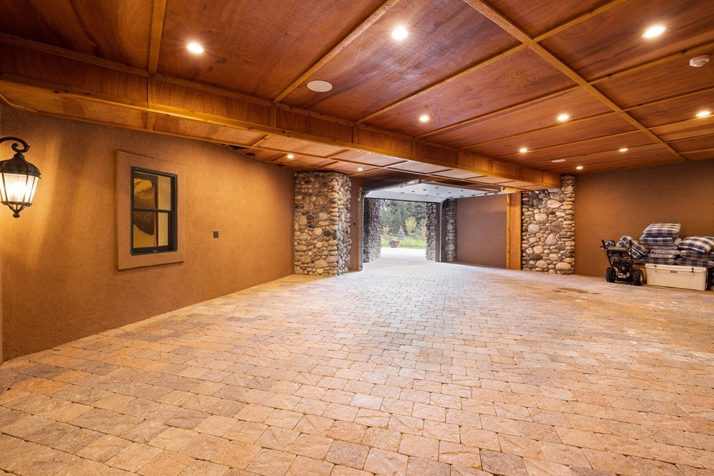 Exclusive 13.9 Million Mountain Retreat Offers Unrivaled Views and Unsurpassed Luxury in Idaho 50