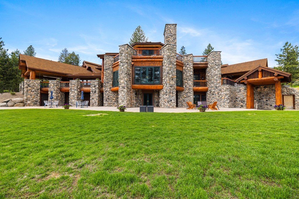 Exclusive 13.9 Million Mountain Retreat Offers Unrivaled Views and Unsurpassed Luxury in Idaho 8