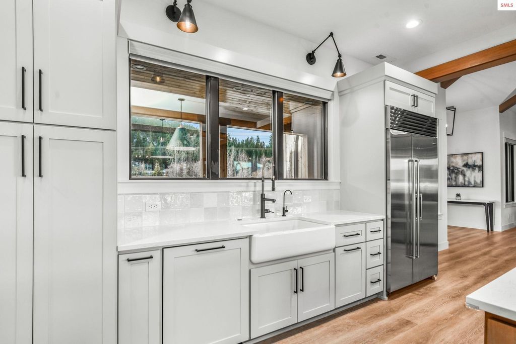 Explore North Idahos Beauty Luxury Waterfront Estate Available for 6 Million 11
